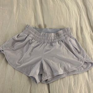 Lululemon tracker shorts light purple size 8